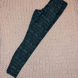Fabletics crop leggings